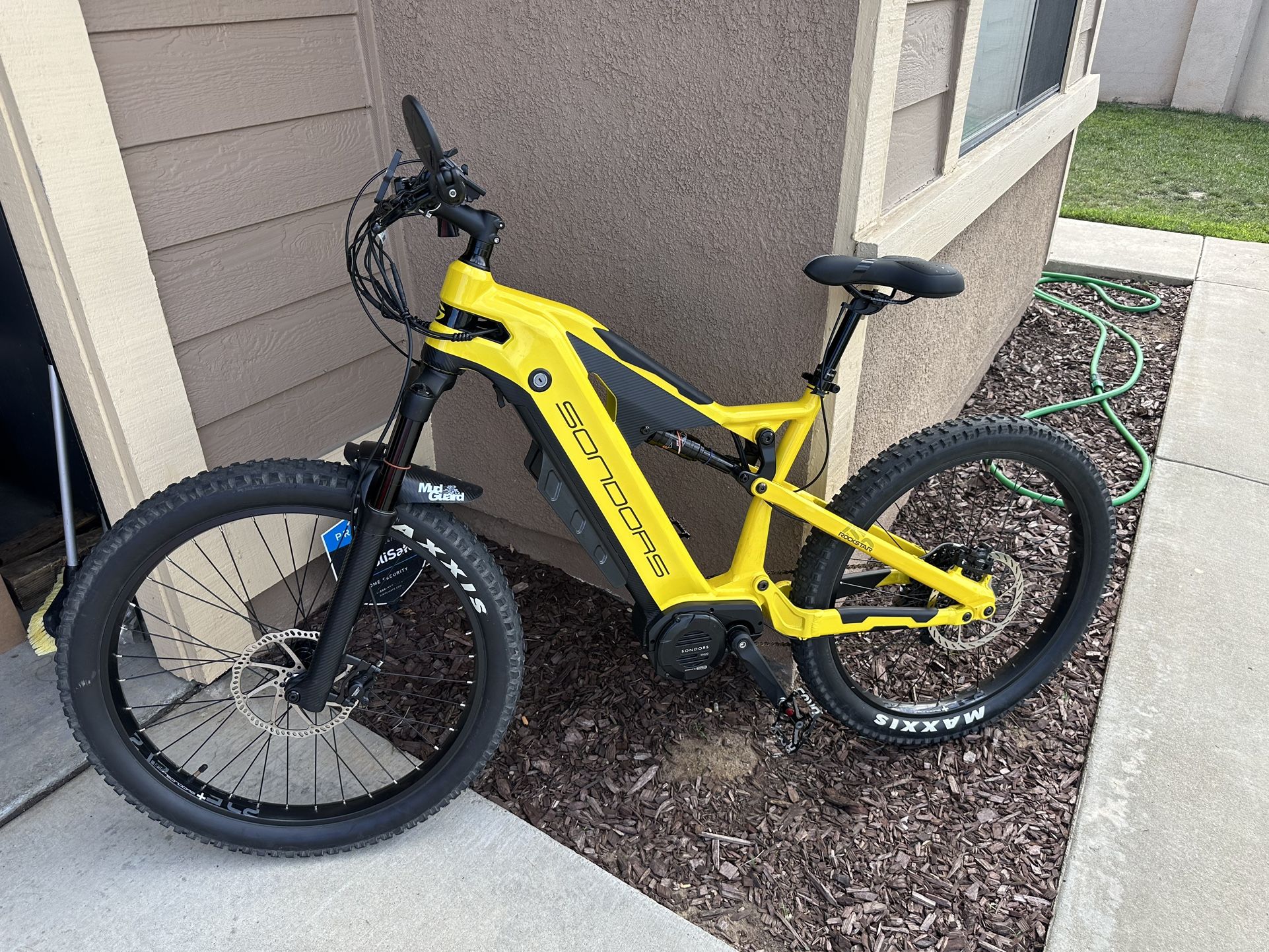 Sondors Rockstar E-bike