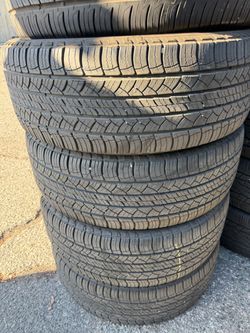 235/55r18 Michelin Tires en excelentes condiciones de vida las 4