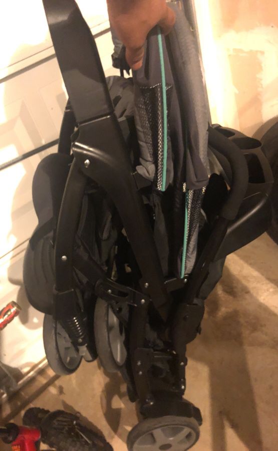 Graco double stroller barely used
