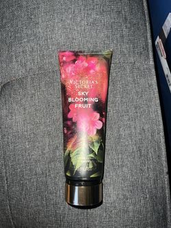Victoria’s Secret Sky Blooming Fruit