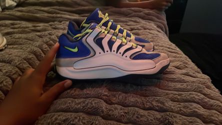 White and blue KD18