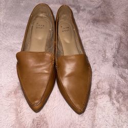 Tan flats size 7