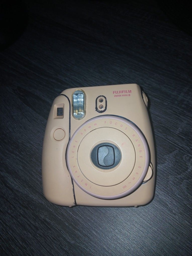 Fujifilm Instax Mini 8 Camera