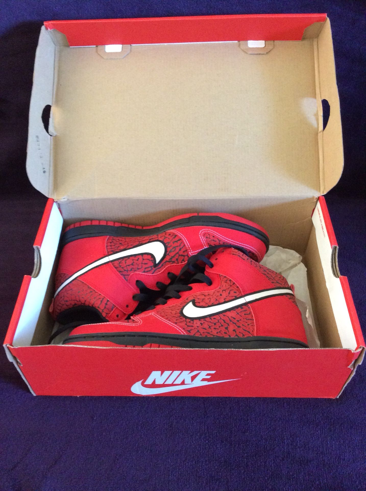 Nike Dunk High University Red Sneakers