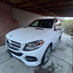 2018 Mercedes-Benz GLE 350 4MATIC AWD – Panoramic Sunroof – Premium Pkg – 73K Miles