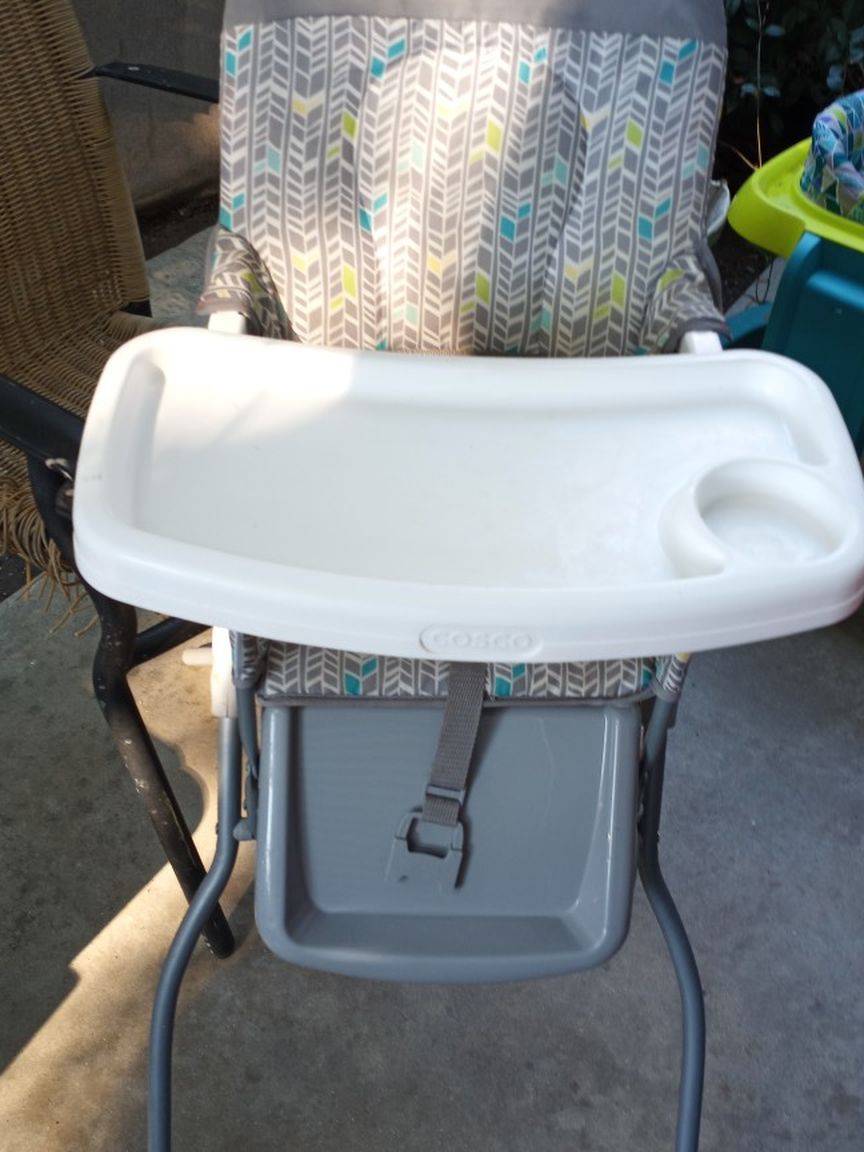 Costco High Chair for Sale in Westminster, CA OfferUp