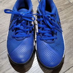 4.5Y Boys Nike Basketball Shoes