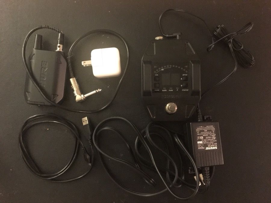 Shure Model GLXD1/D6 PRO wireless AND PELICAN CASE