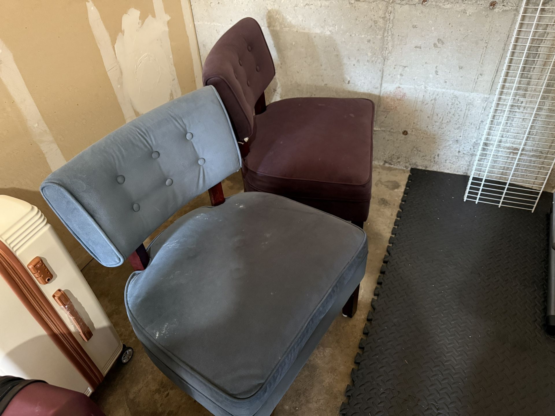 Accent Chairs (QTY 2)