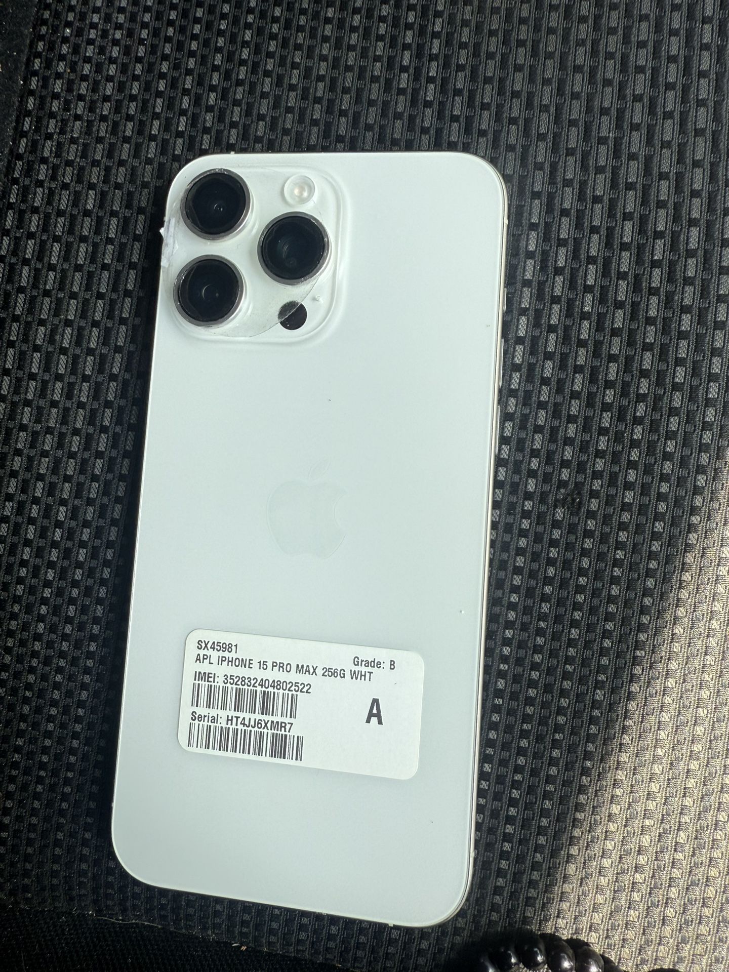 iPhone 15 Pro Max