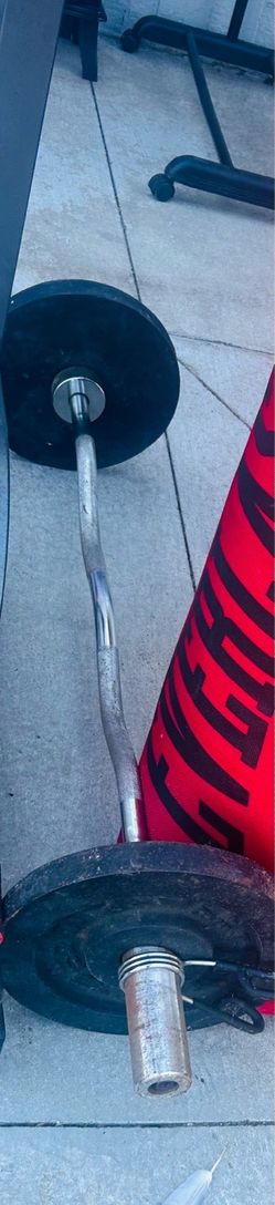 Olympic EZ Curl Bar with Weight Plates