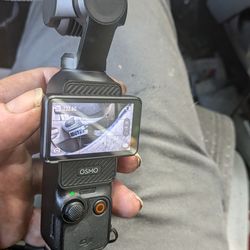 DJI osmos pocket 3 and mini mic and 246gb ad card