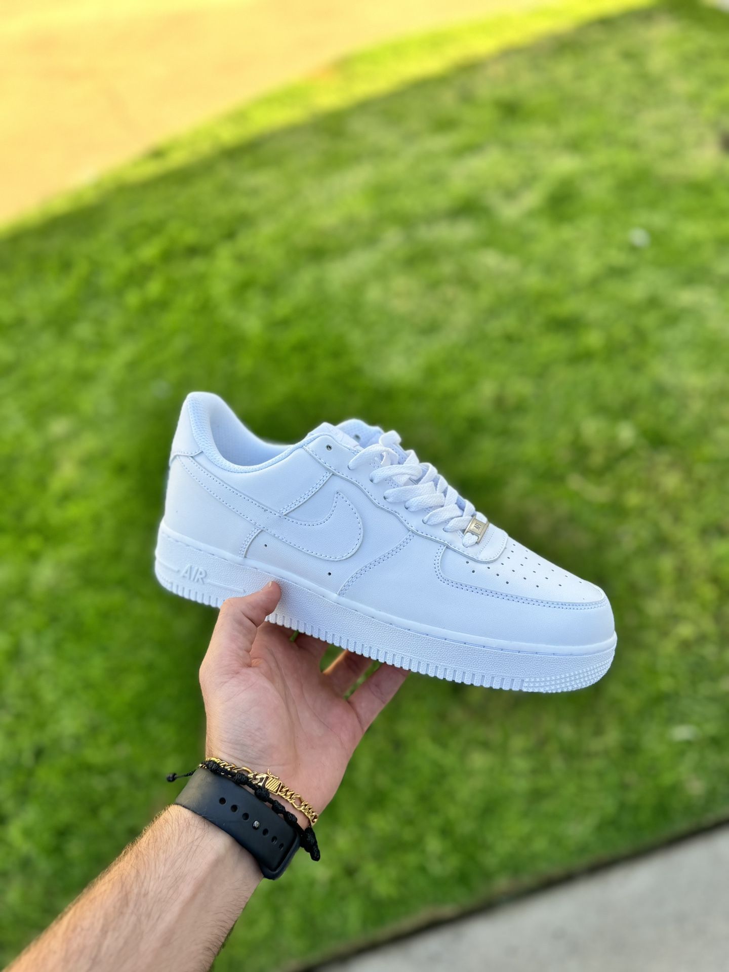 NIKE AIR FORCE 1