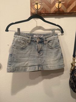SKIRTS/ SHORTS