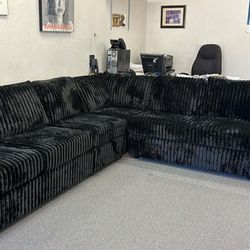 New Sectional Couch 119x92! Free Delivery 🚚! Free Assembly!