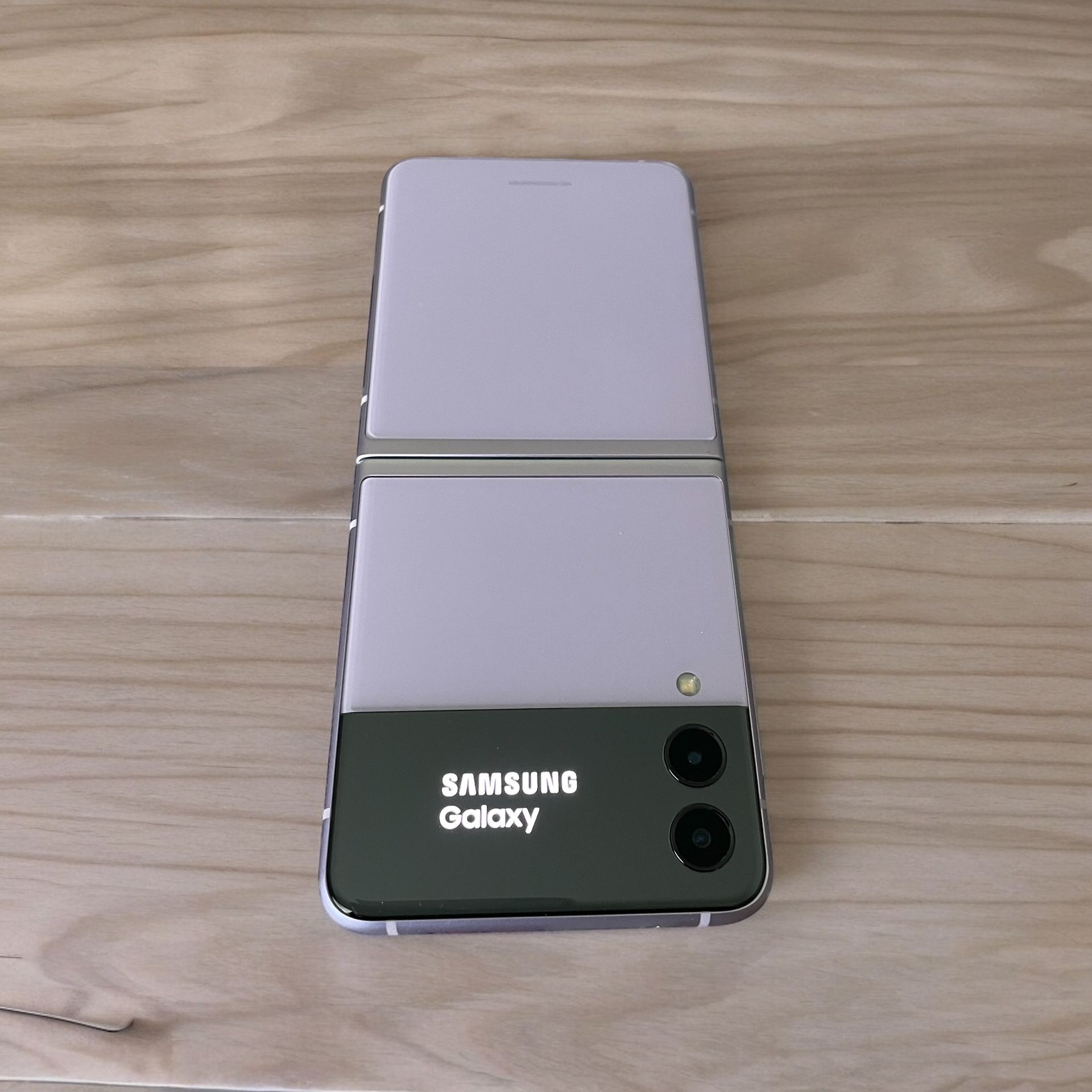 Samsung Galaxy Flip3 5G (128GB )Unlocked 🌏 Liberado Para Cualquier Compañía 