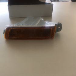 Toyota Avalon 1995 To 2003 Front Signal Lamp Driver Side Assembly #47