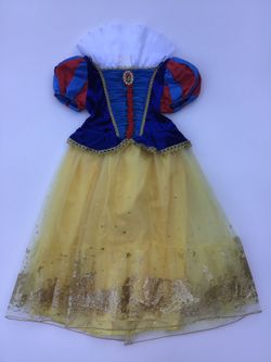 Snowhite princess dress Size 5/6