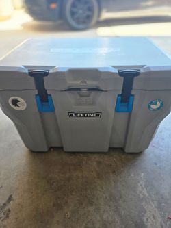 55 quart Lifetime ichest