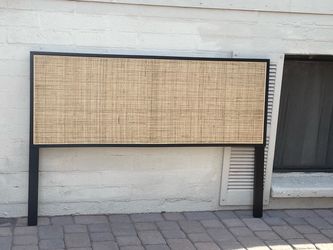 Gorgeous New Bali & Peri Wood Rattan Adjustable Height Queen Headboard