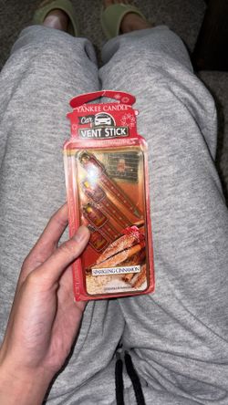 Car vent stick : sparkling cinnamon smell