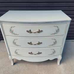 Vintage Cottage Style Solid Wood  Chest with 3 Dovetailed Drawers .