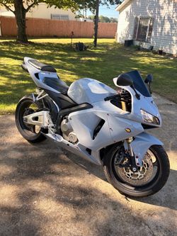 2005 Honda CBR600RR Sport Bike