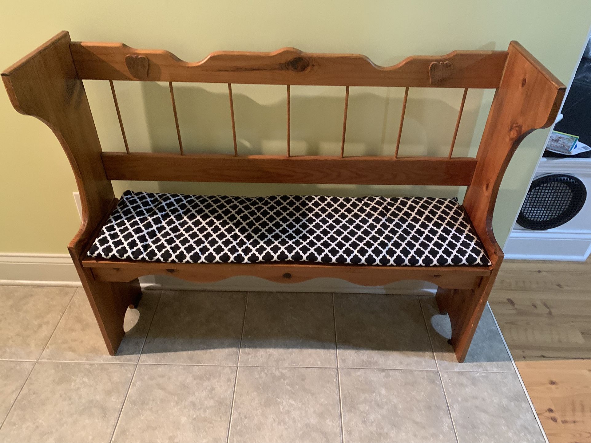 Home Decor Wooden Bench In Good Condition