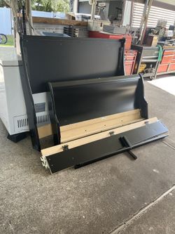 Full Size Black Sleigh Bed With Slats