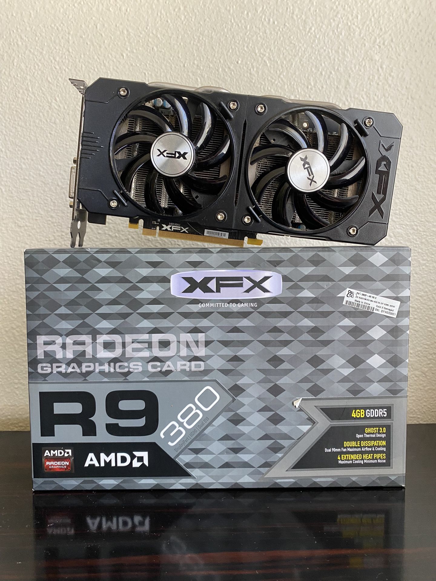 Radeon XFX R9 380 GPU