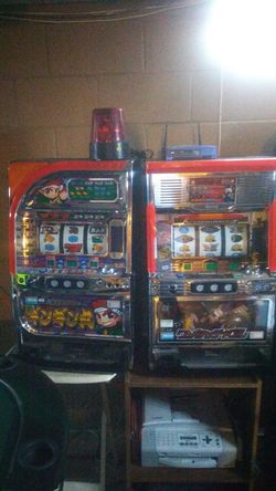 2 slot machines