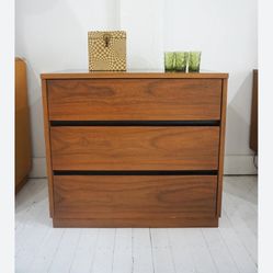 3-drawer Dresser