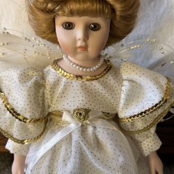 Carol Anne Musical Doll Limited Edition 95/1000