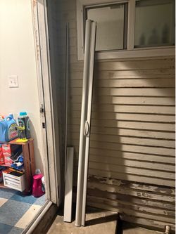 retractable screen door
