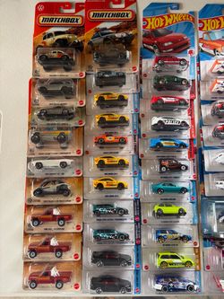 Hot wheels & matchbox mainlines