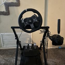 Logitech G920 Steering Wheel, Pedals, Shifter, And Mount 