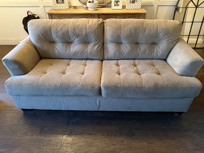 Comfortable Couch In Perfect Condition