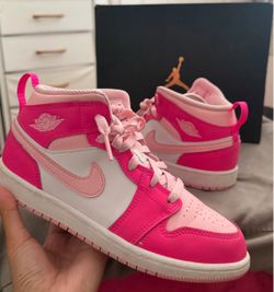 Jordan 1 Mid Fierce Pink (GS)