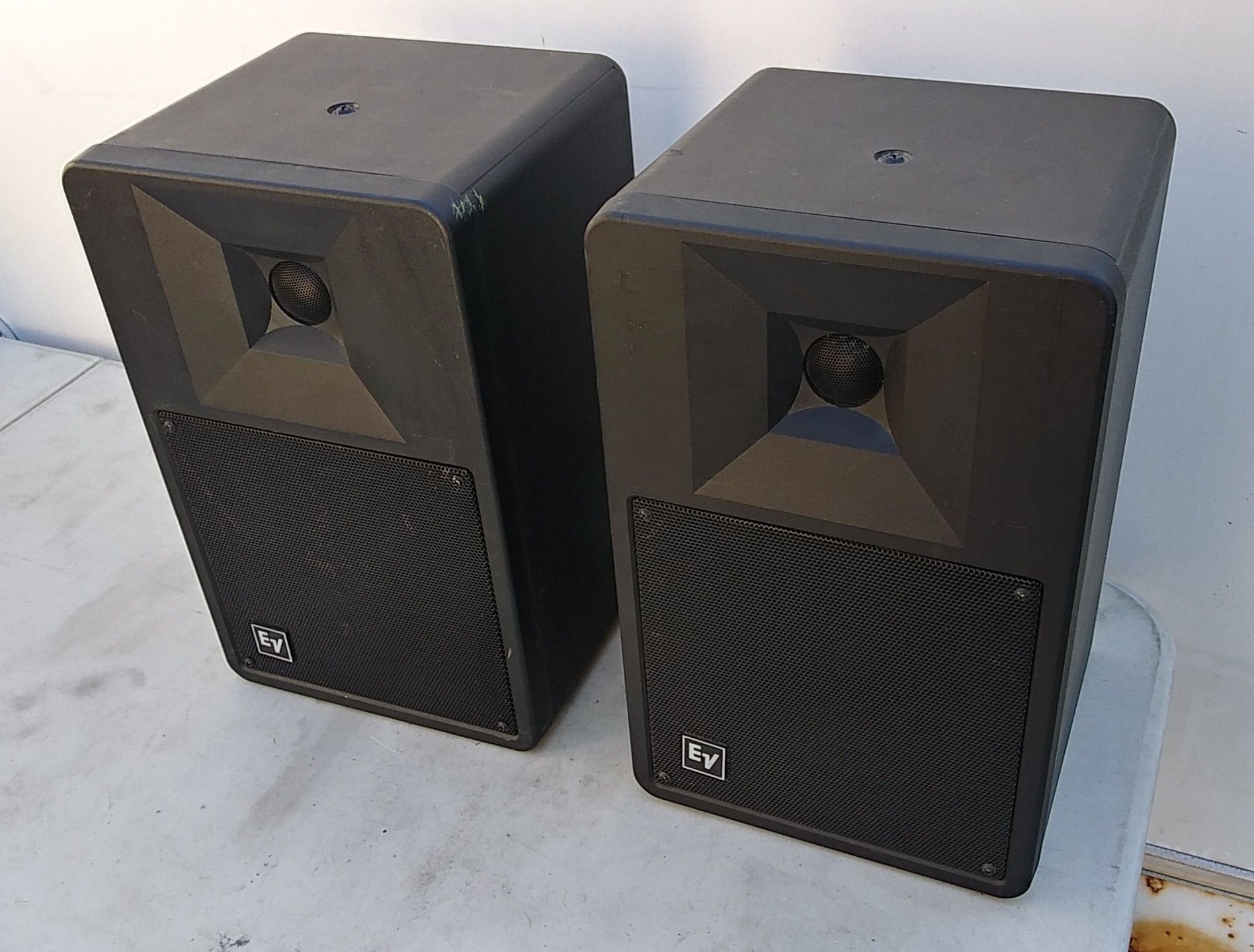 Electro Voice s60 compact monitors for Sale in Los Angeles, CA OfferUp