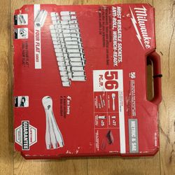 Milwaukee 3/8 in. Drive SAE/Metric Ratchet and Socket