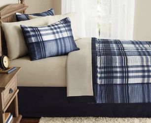 Mainstays Blue 8 Piece Bed in a Bag Comforter Set With Sheets, King 