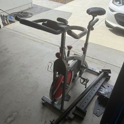 Stationary exercise bike