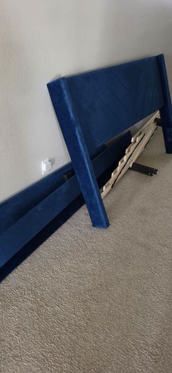 Bed in excellent condition.