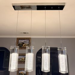 Kitchen Pending Light 