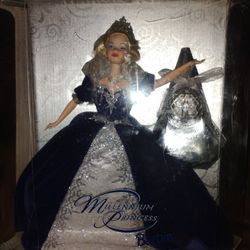 Vintage Y2K 2000 Millennium Princess Barbie