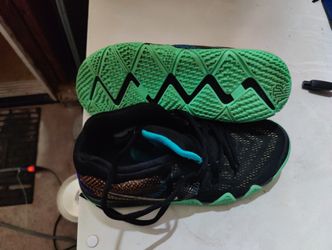 Kyries Basketball Shoes Size 2.5