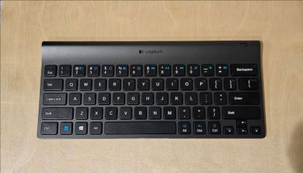 Logitech Tablet Bluetooth Keyboard for iPad Android Tablets PC (Y-R0034)