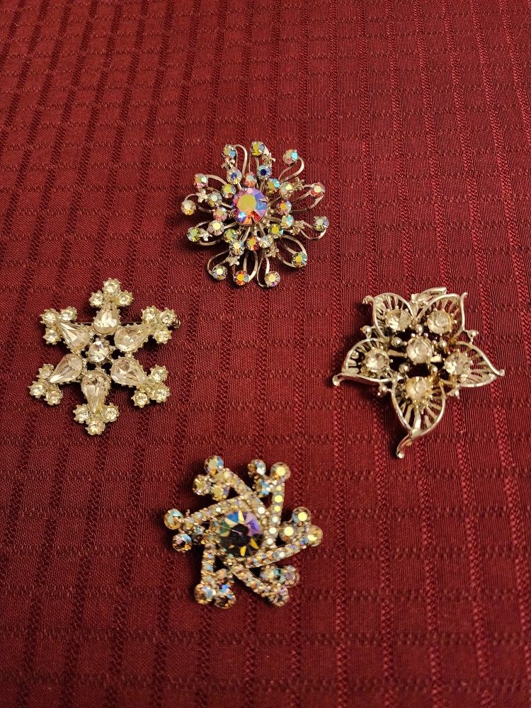 SPARKLING RHINESTONE BROOCH/PINS