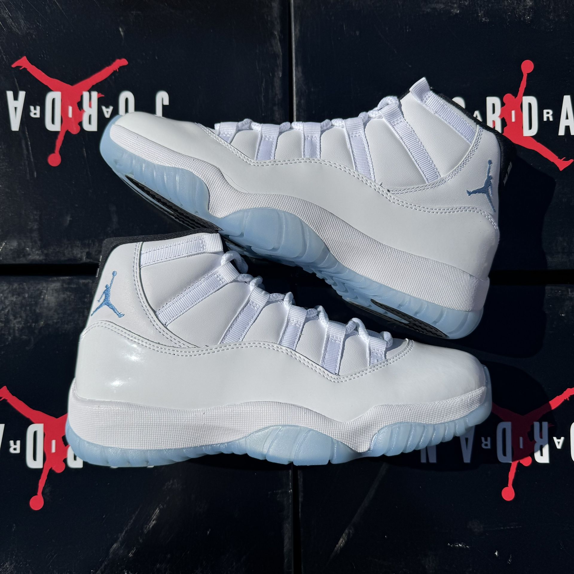 Jordan 11 Legend Blue