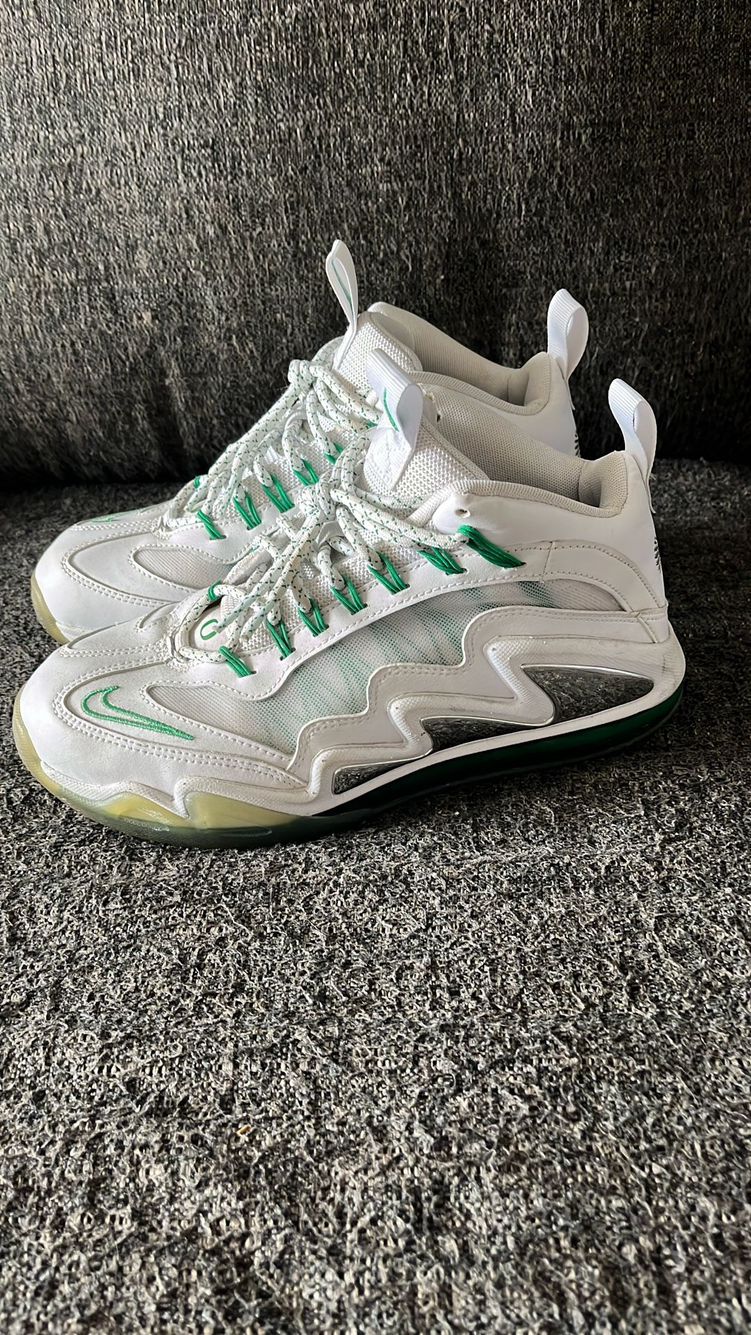 Nike Oregon Griffey Shoes Size 8